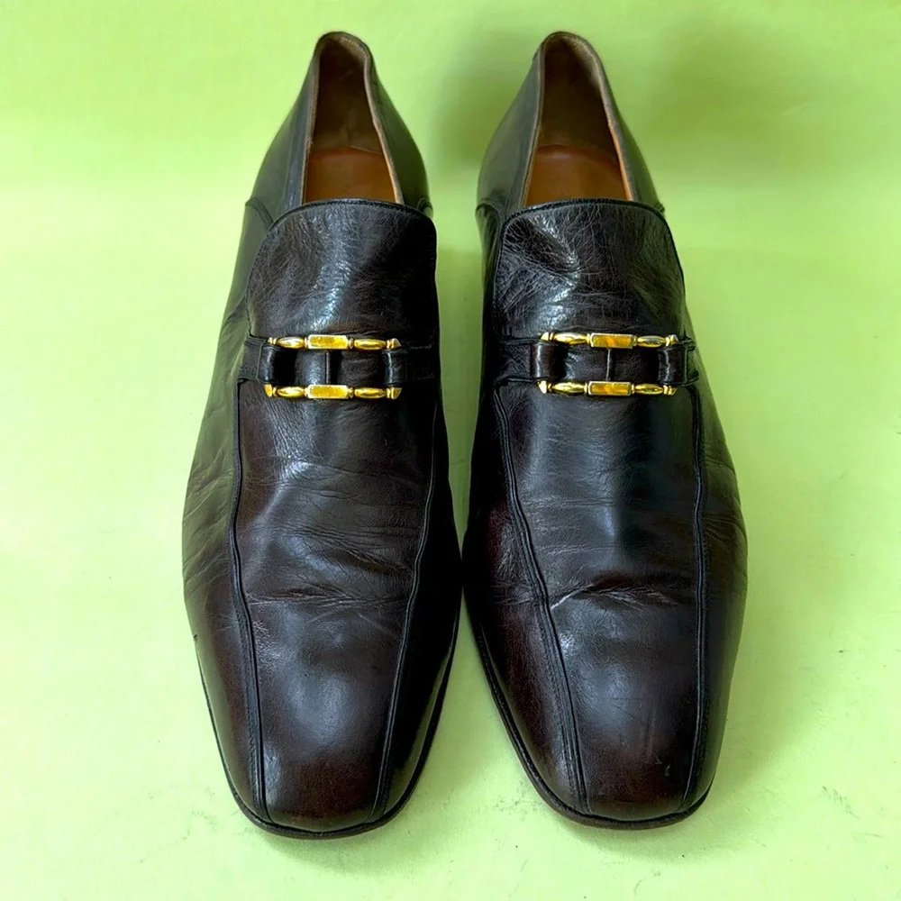 Vintage dark brown/gold Artioli all leather shoes